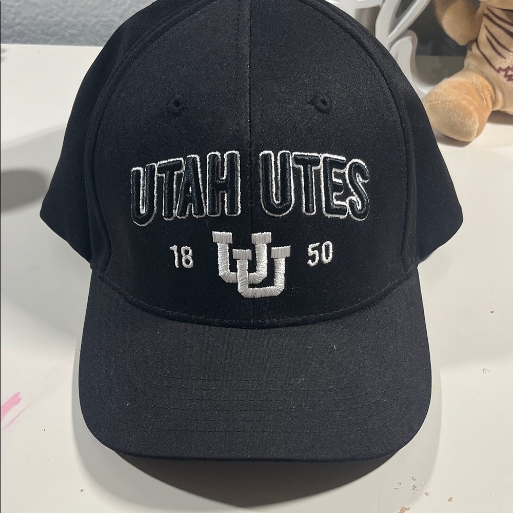 Utah Utes Black Baseball Cap